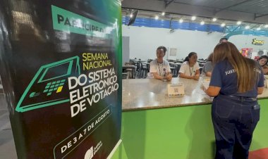 Na Semana Nacional do Sistema Eletrônico de Votação, urna é levada à Feira Central